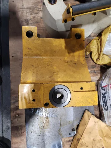 Hydracrop 110 die holder